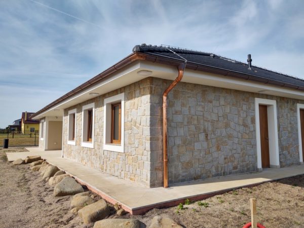 Přizdívka z Mrákotínské žuly