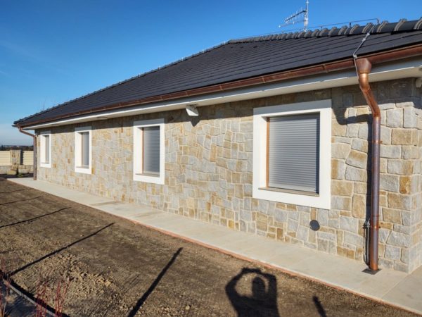 Přizdívka z Mrákotínské žuly