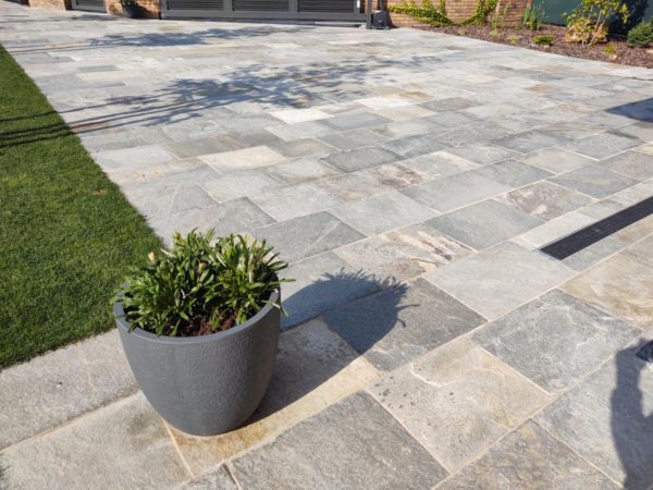 Kvarcit Grigio-Multicolor - dlažba