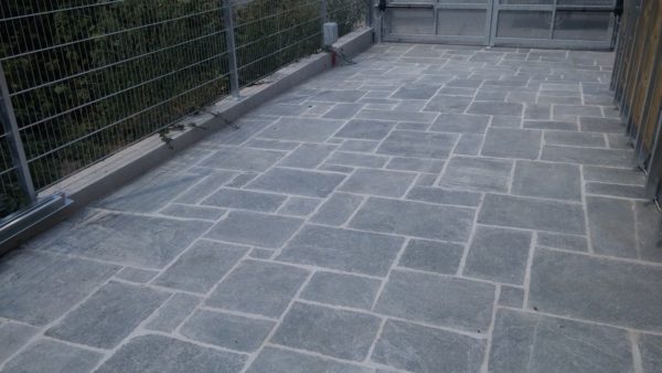 Kvarcit Grigio - formátovaná dlažba